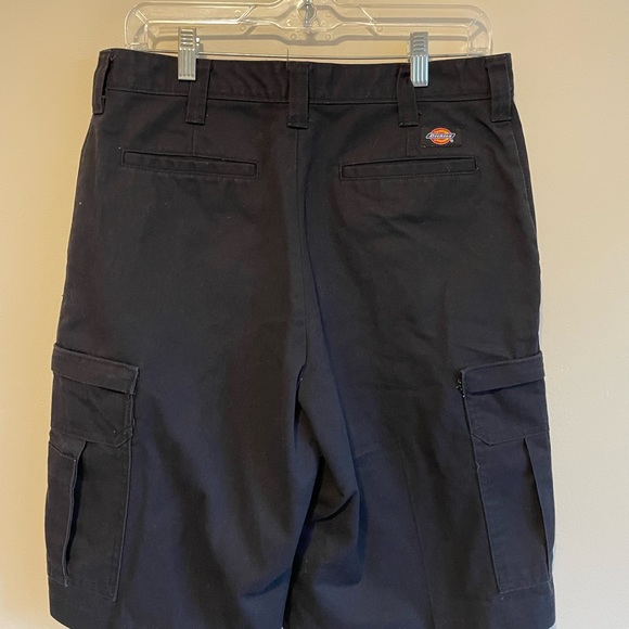 Dickies black cargo shorts - Picture 4 of 4